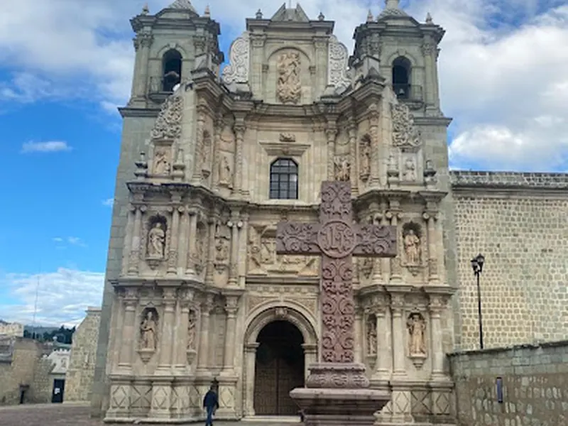 Basílica de Nuestra Señora de la Soledad