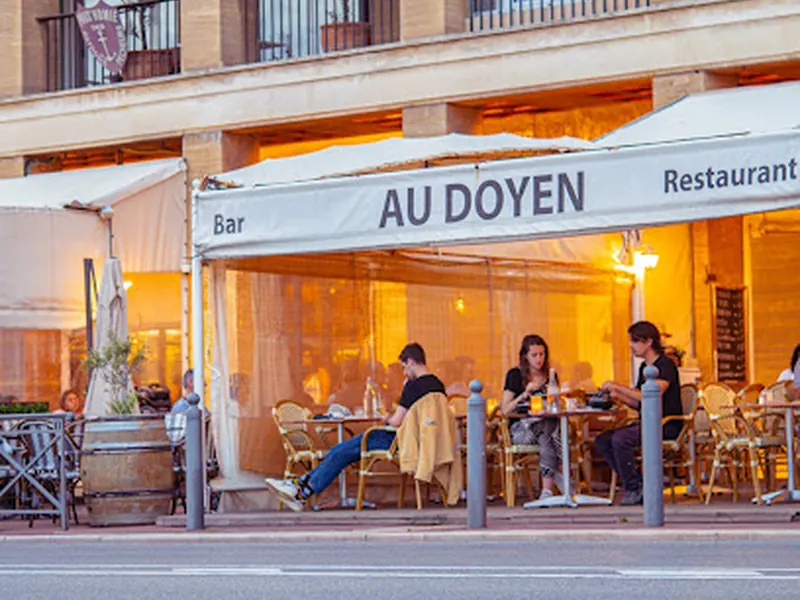 Au Doyen