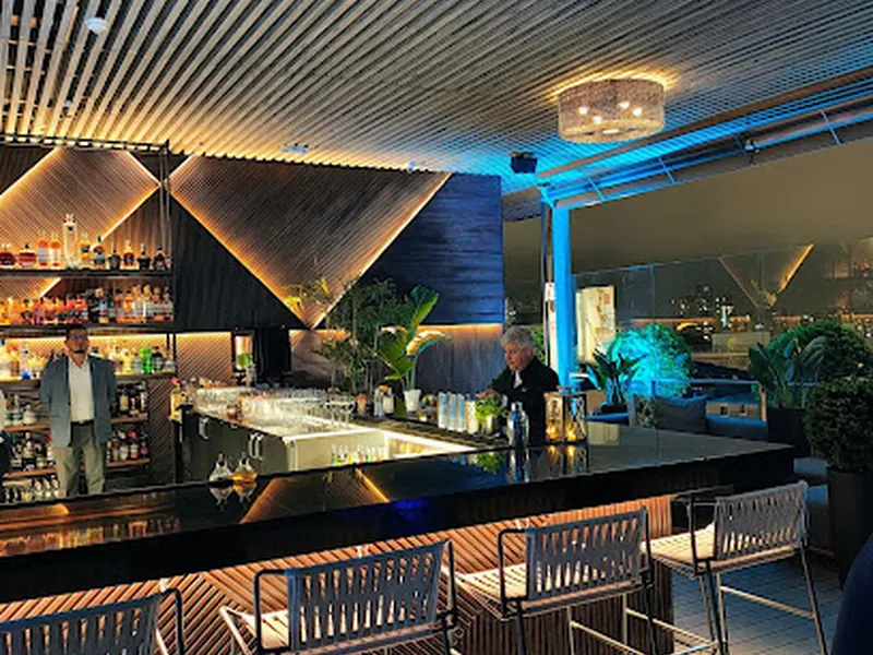 Celeste Solar Bar