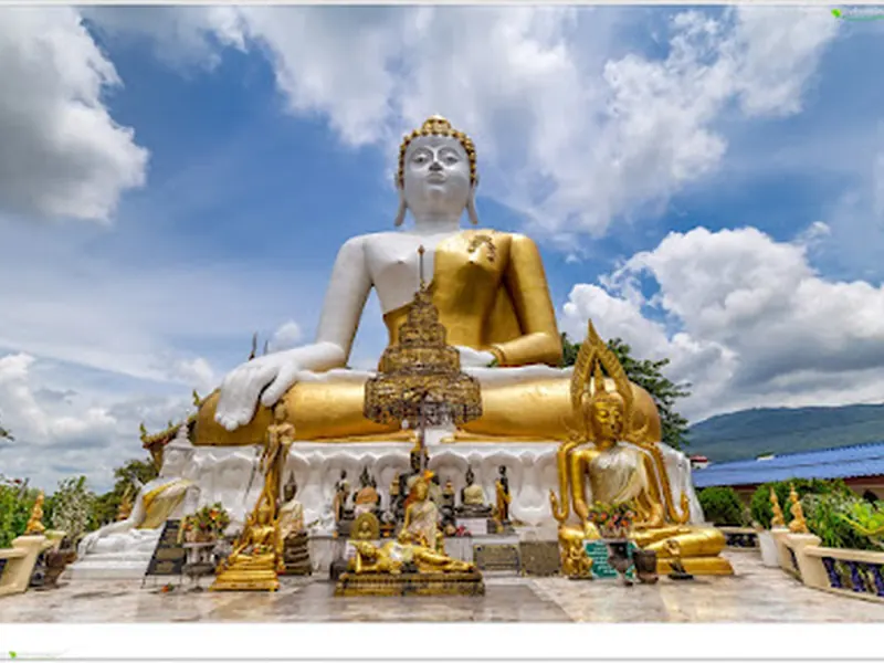 Wat Phra That Doi Kham