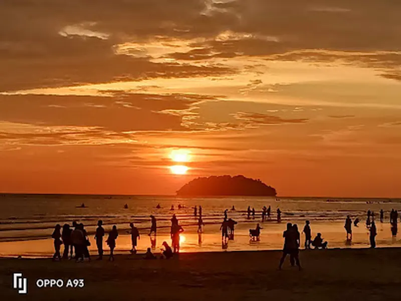 Tanjung Aru Beach
