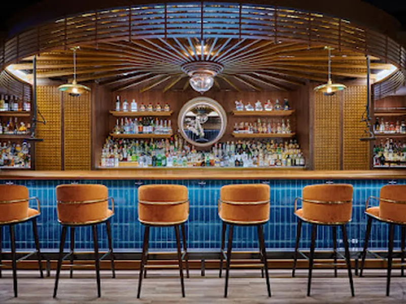 Bar De Luxe