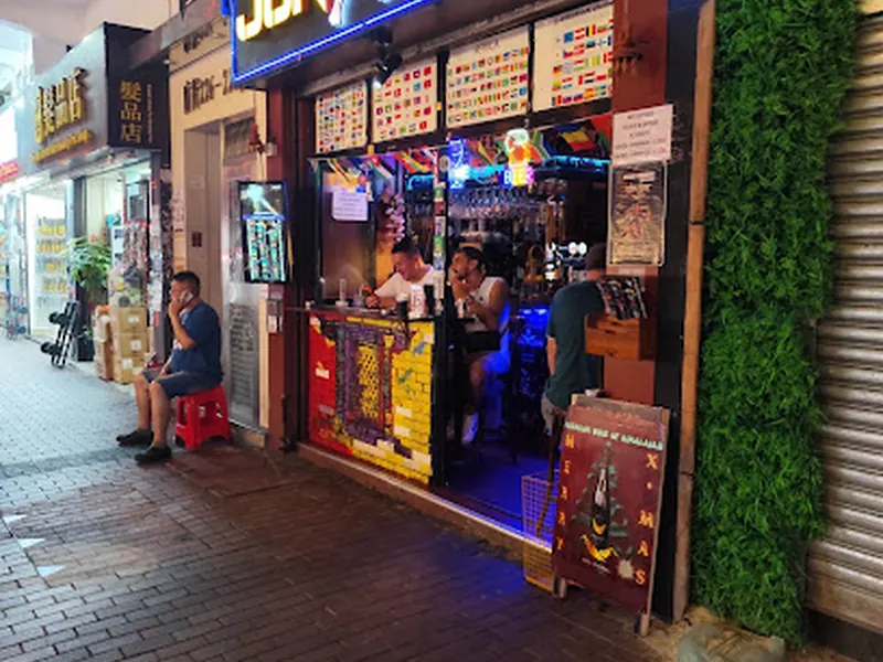 Temple Street Night Market