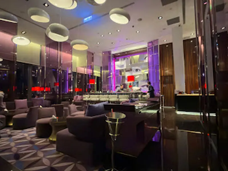 YEN Bar 紫艷酒吧
