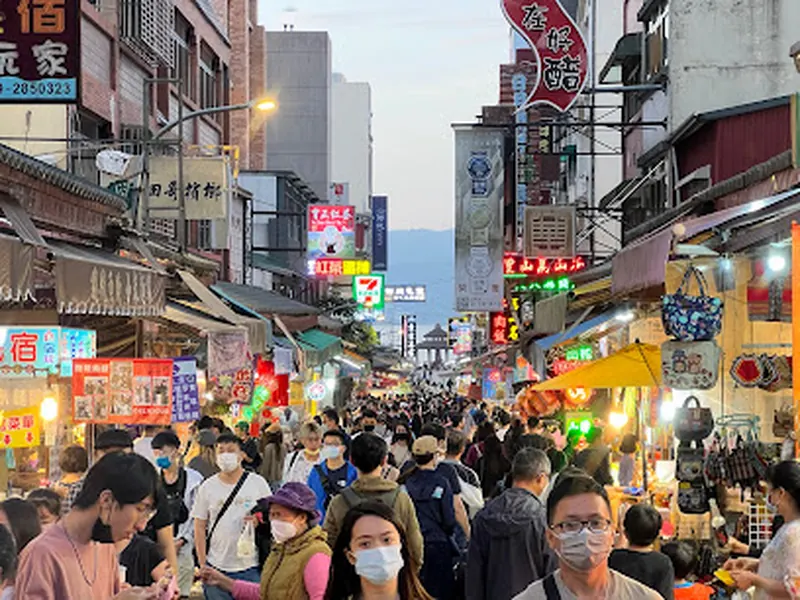 Ita Thao Shopping District