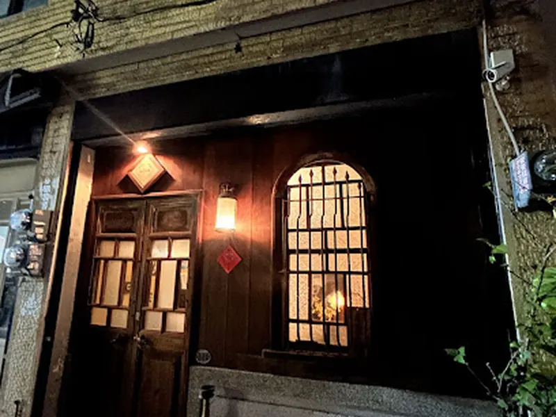 LOLA蘿拉冷飲店 (請用IG或電話訂位聯絡)