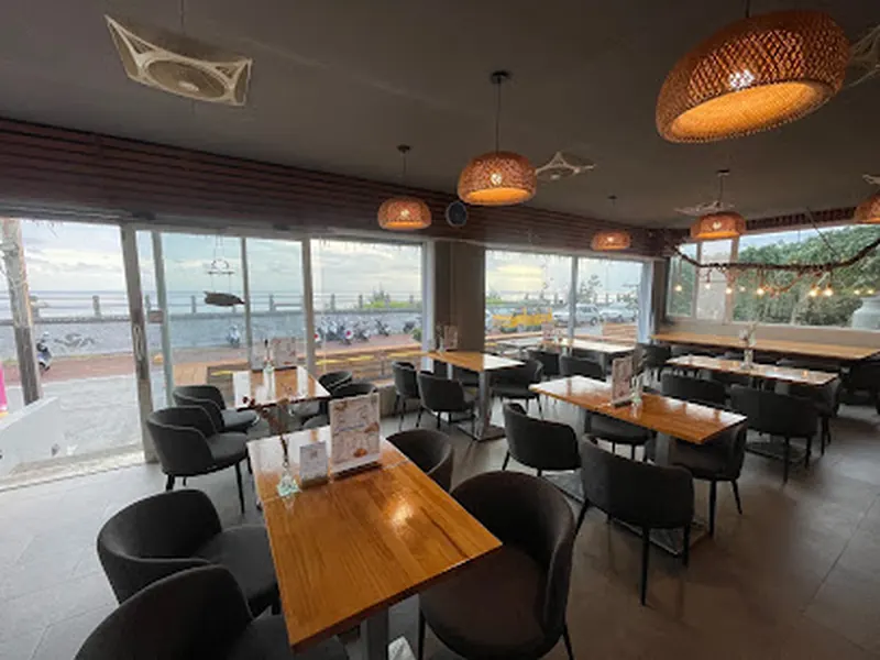 甜園夫婦南洋特色料理2.0 |泰式料理|早餐|海景餐廳|飛魚|寵物友善|素食友善