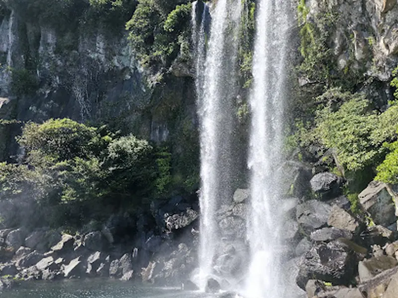 Seogwipo Jeongbang Waterfall