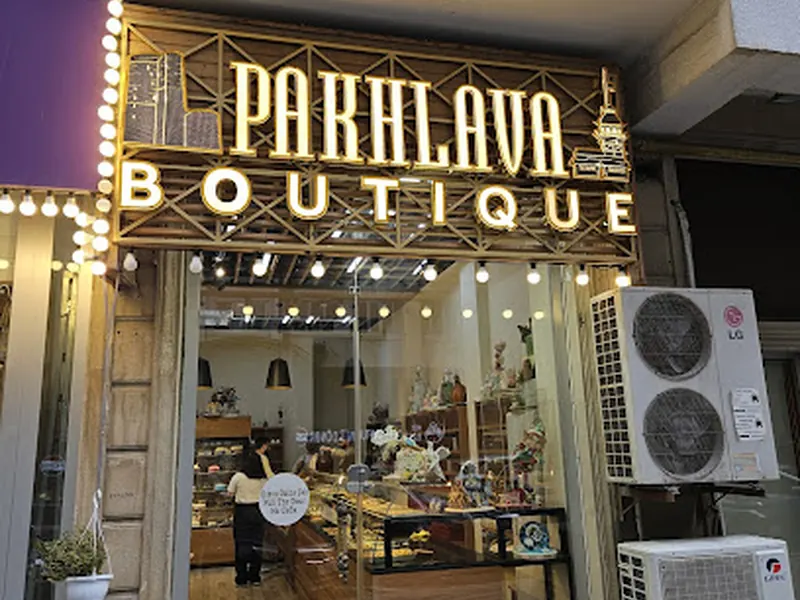 pakhlava boutique baku