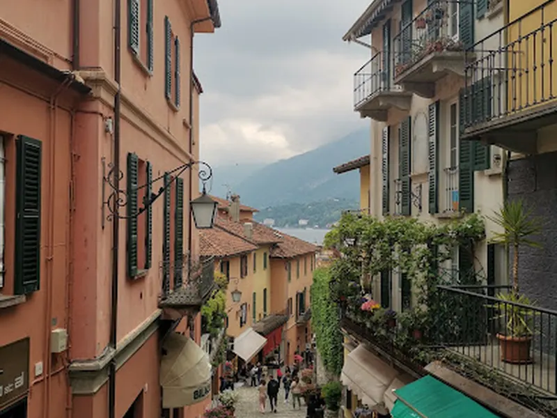 Salita Serbelloni