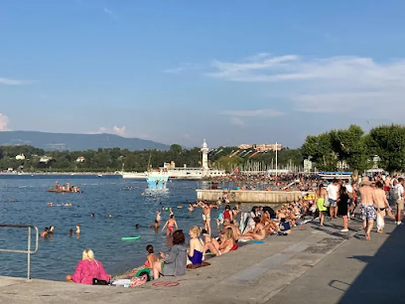Bains des Pâquis