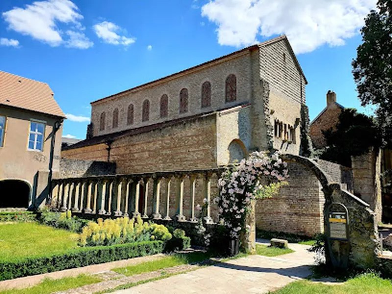 Basilica of Saint-Pierre-aux-Nonnains