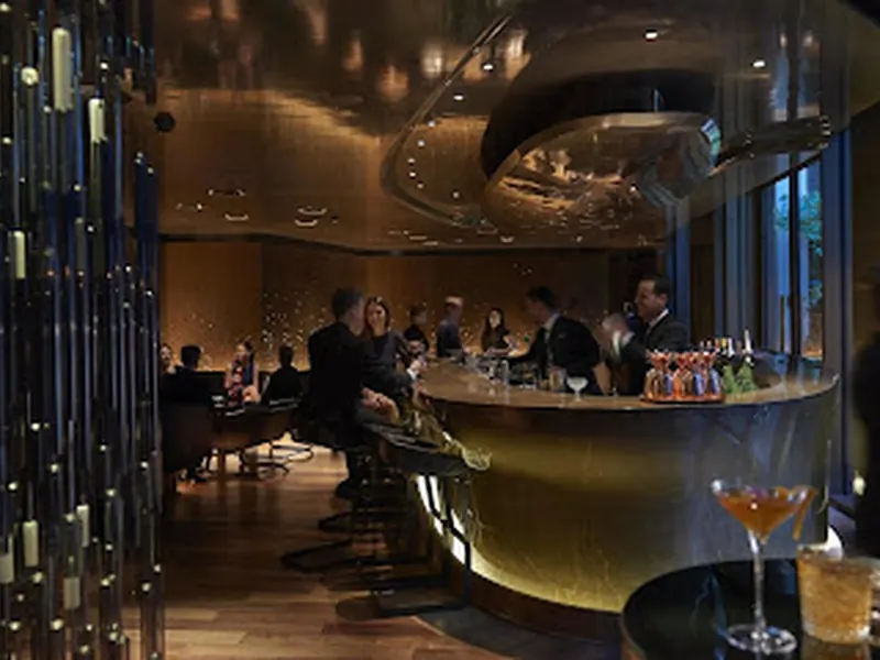 Bar 8