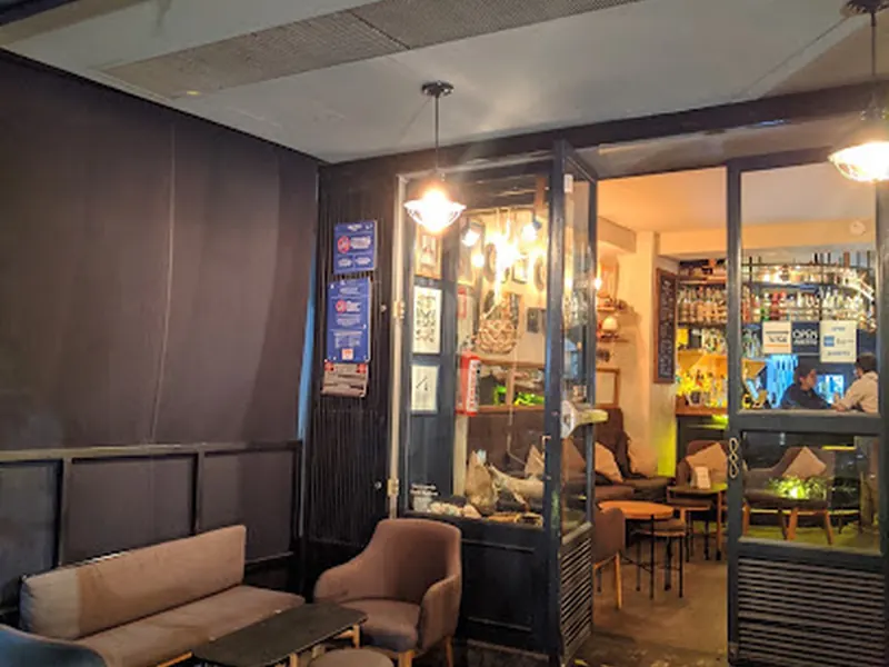 Baltra Bar