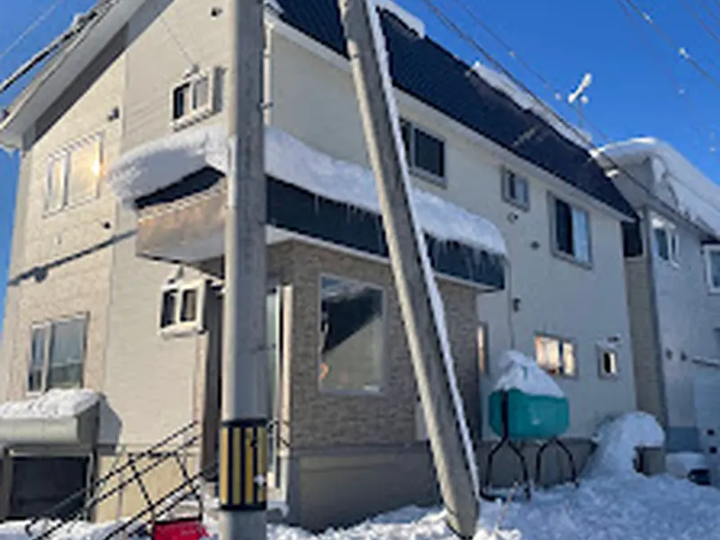 Winter Whale Lodge