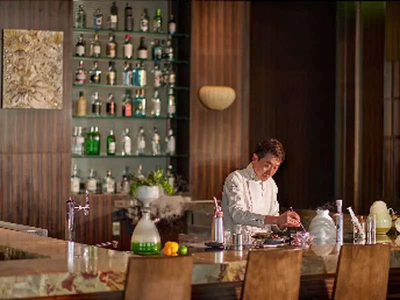 Tapas Molecular Bar