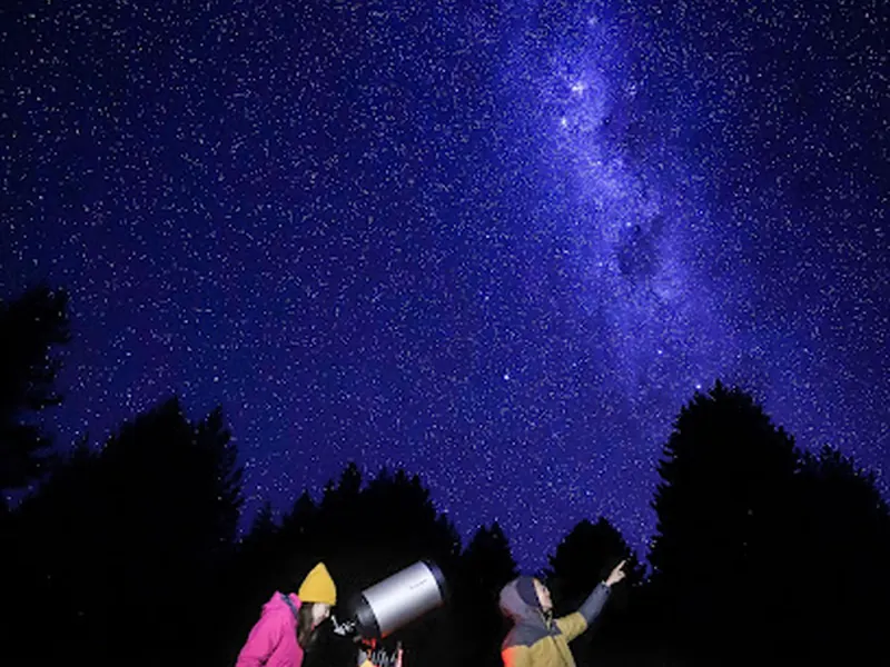 Tekapo Chinese Stargazing