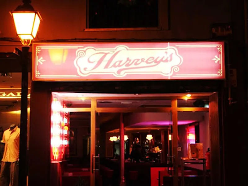 Harvey's Cocktail Bar
