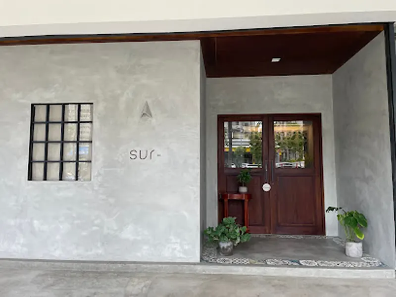 澀 Sur-
