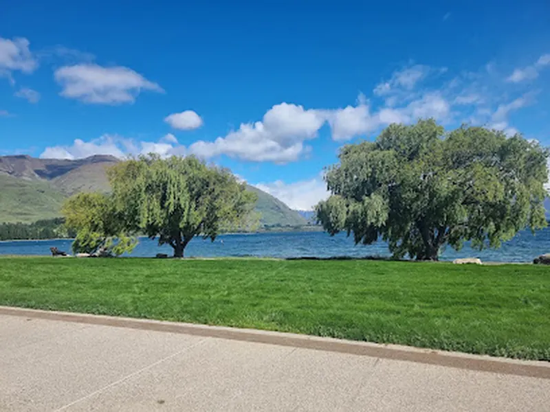 Wānaka Lakefront