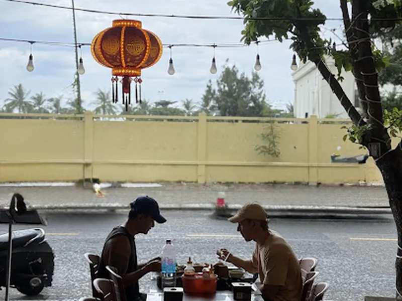 restaurant NẬM