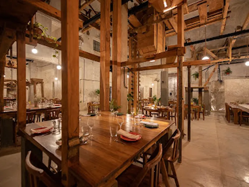 SALÓN GALLOS