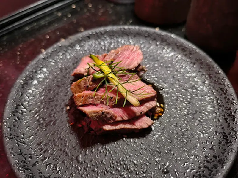 ShiShi Nightclub & Izakaya Lounge