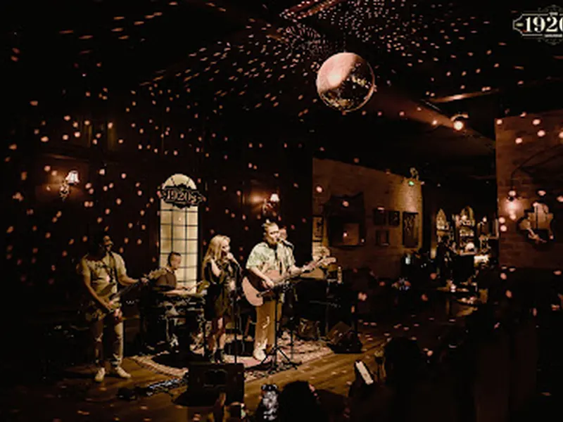 The 1920's Lounge