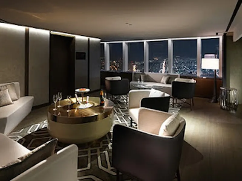 Bar 81