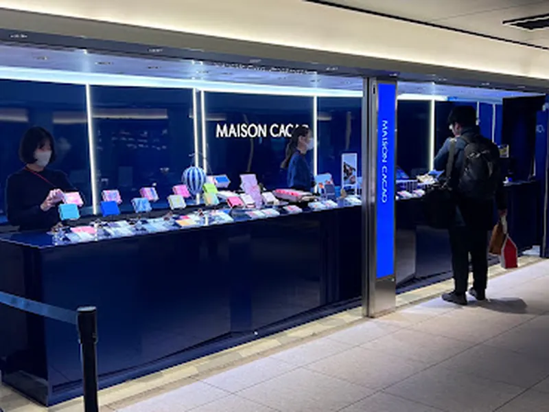 MAISON CACAO Gransta Tokyo Store