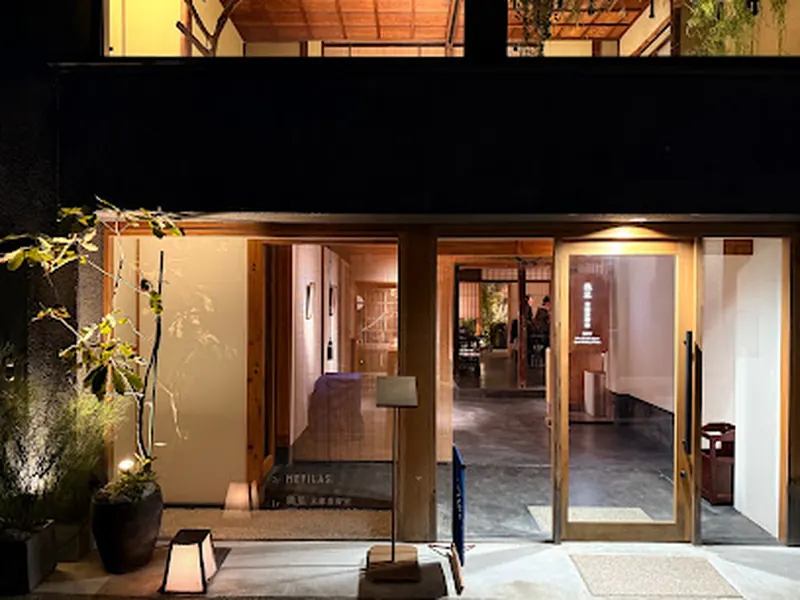 IXEY Non-Alcoholic Spirits Kyoto Distillery & Salon
