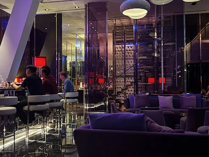 YEN Bar 紫艷酒吧