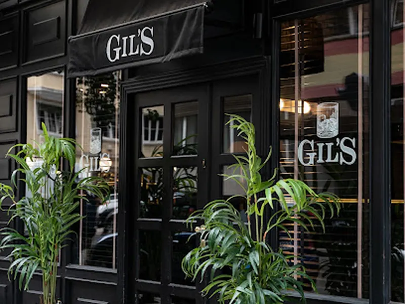 Gil's Cocktail Bar