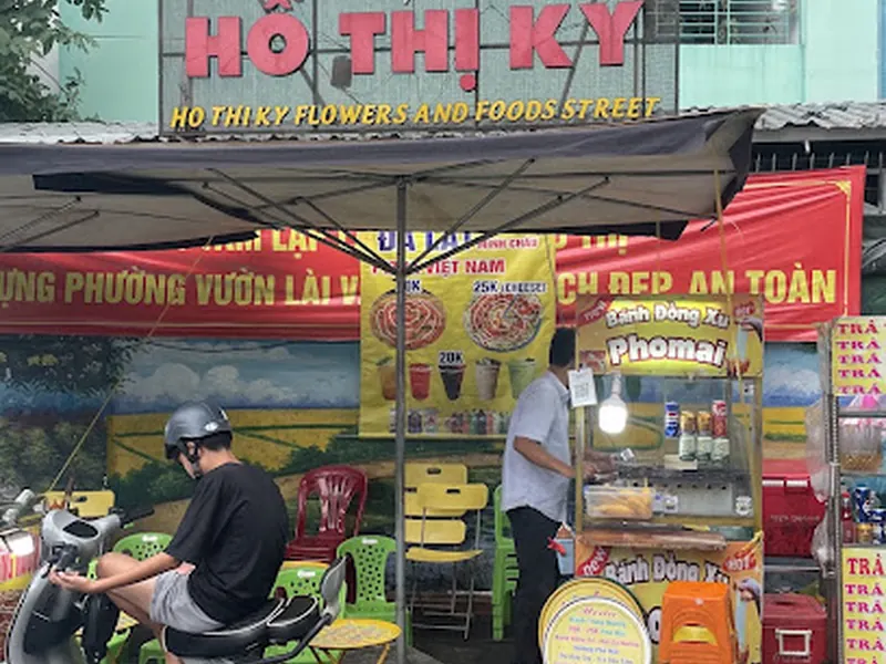 Ho Thi Ky Food Street