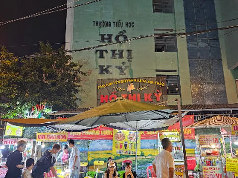Ho Thi Ky Food Street