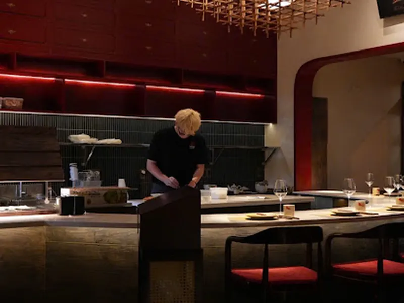 NÔM Dining