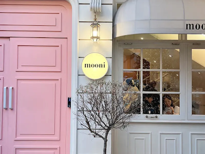 Mooni Apgujeong