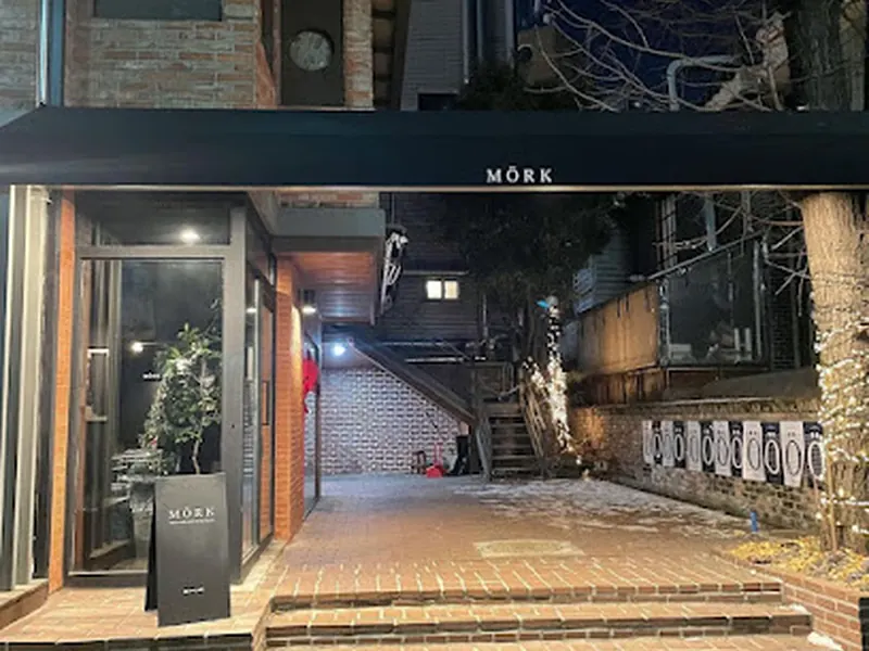 MÖRK