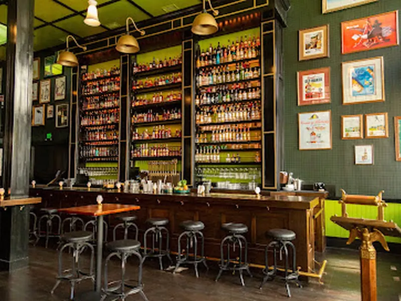 Bottle Club Pub