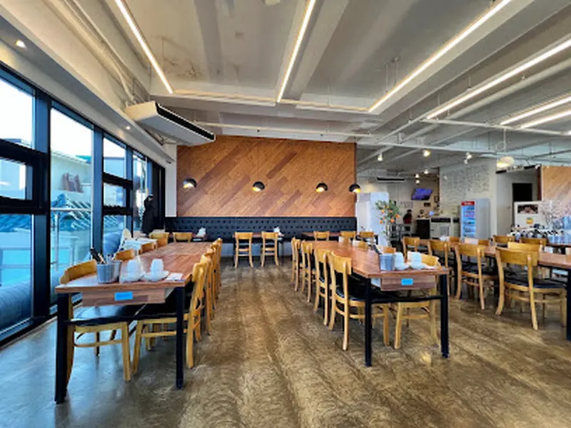 帶魚館涯月海岸道路店