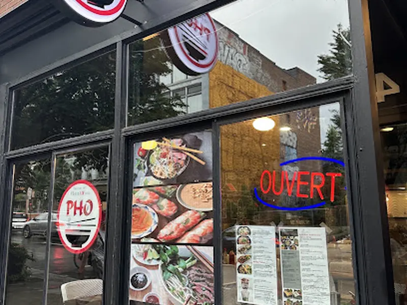 I Am Pho Saint-Laurent