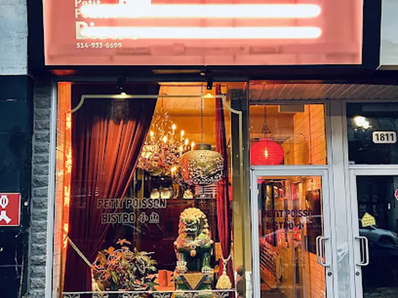 Petit Poisson Bistro