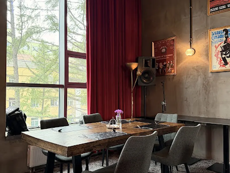 Mushroom Vinyl Music Restaurant