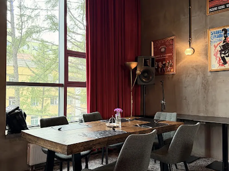 Mushroom Vinyl Music Restaurant