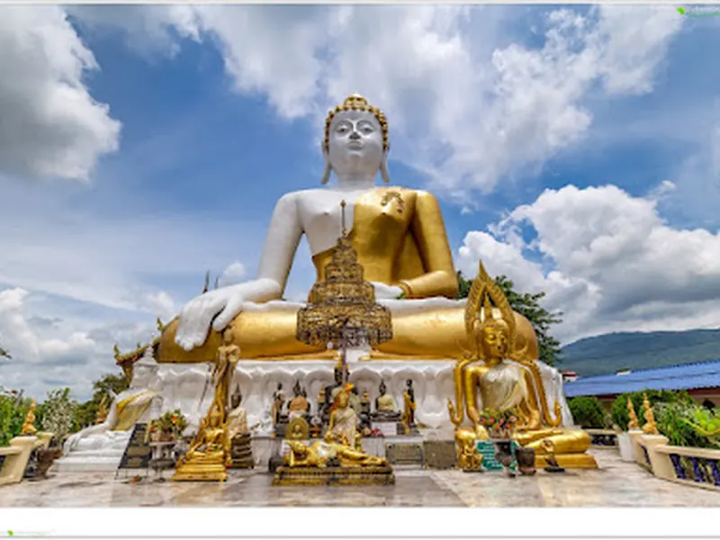 Wat Phra That Doi Kham