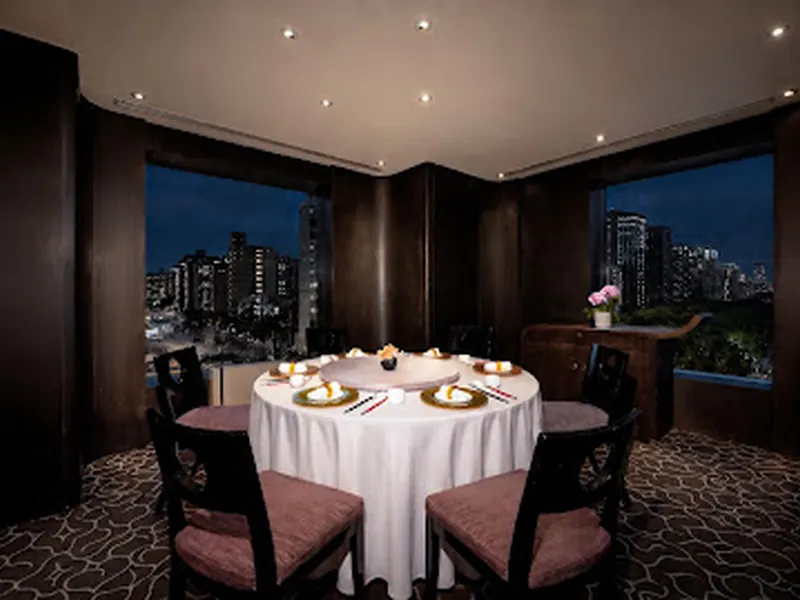 Shang Palace
