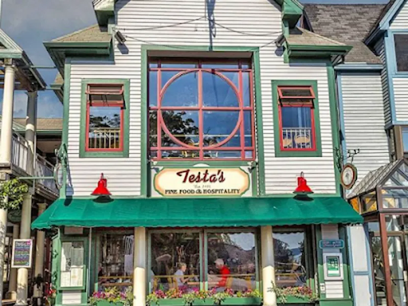 Testa's Bar & Grill