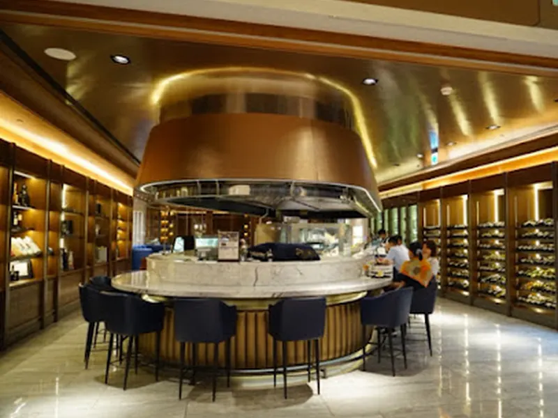 aaa WINE CELLAR & OYSTER BAR