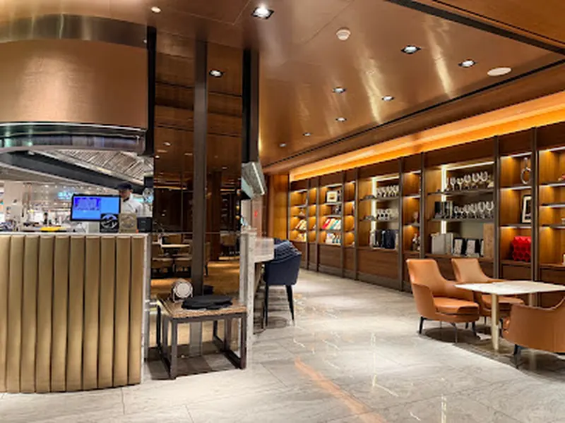 aaa WINE CELLAR & OYSTER BAR