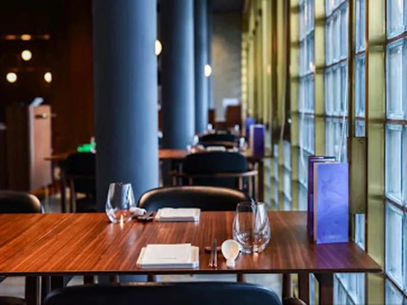 Veranda Bridge Restaurant
